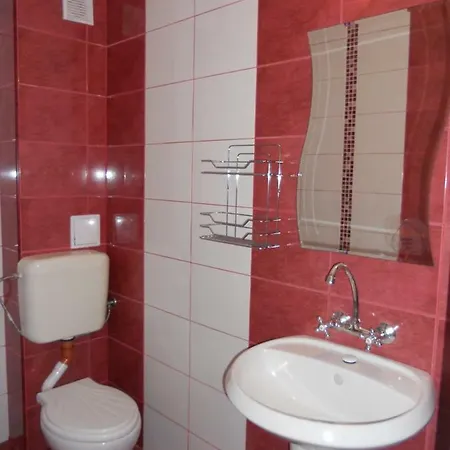 Къща за гости Agatopolis- всяка с безплатно парко място Ахтопол