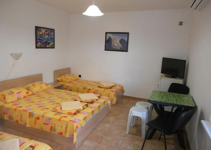 Agatopolis- всяка с безплатно парко място 3*