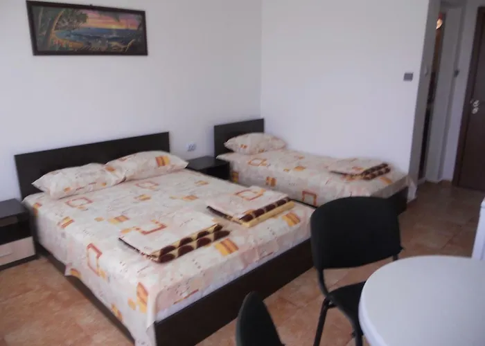 Agatopolis- всяка с безплатно парко място 3*